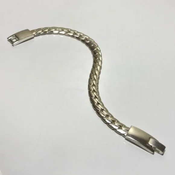 Men's Silver-Tone Cuban Link Bracelet - Picture 4 of 6